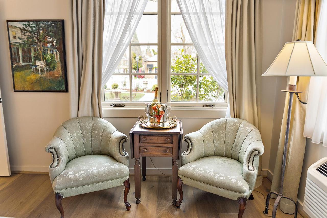 Mccully House Inn แจ็คสันวิลล์ ภายนอก รูปภาพ