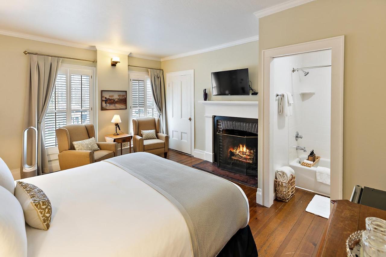 Mccully House Inn แจ็คสันวิลล์ ภายนอก รูปภาพ